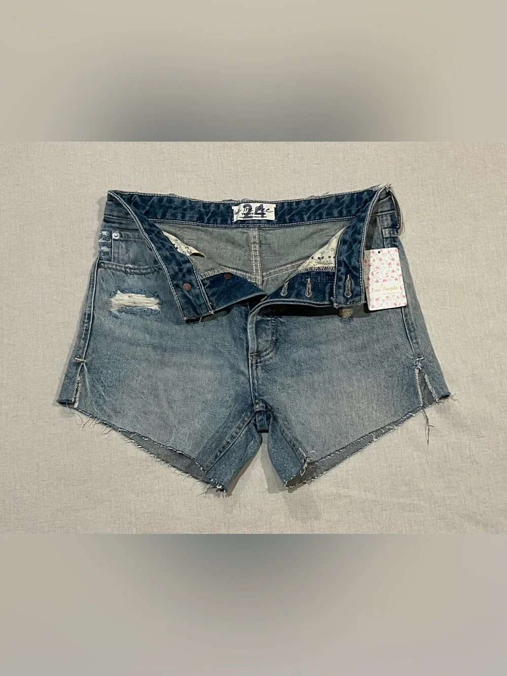 Free People We the Free Above and Beyond Baggy Tomboy Shorts NWT Size 24